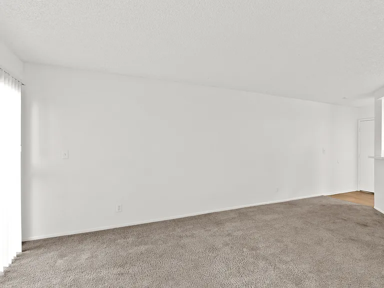 2315 Earl Avenue — Photo 25