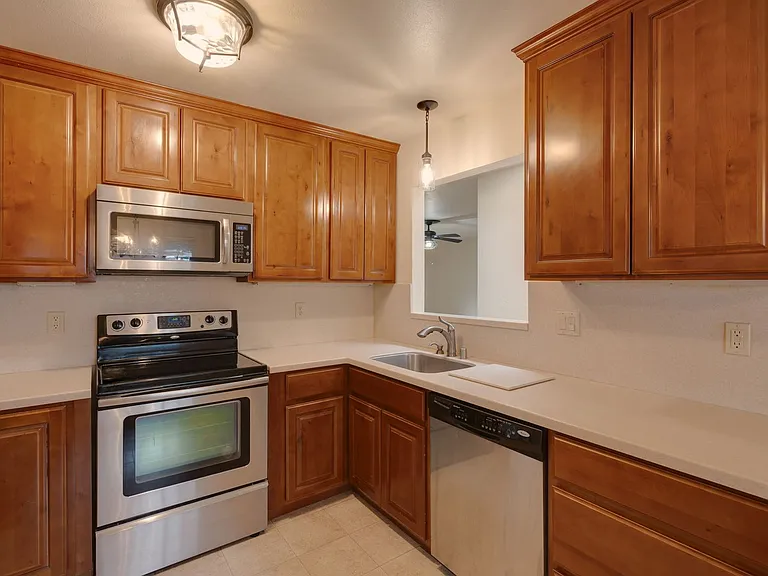 5113 Sitton Way — Photo 13