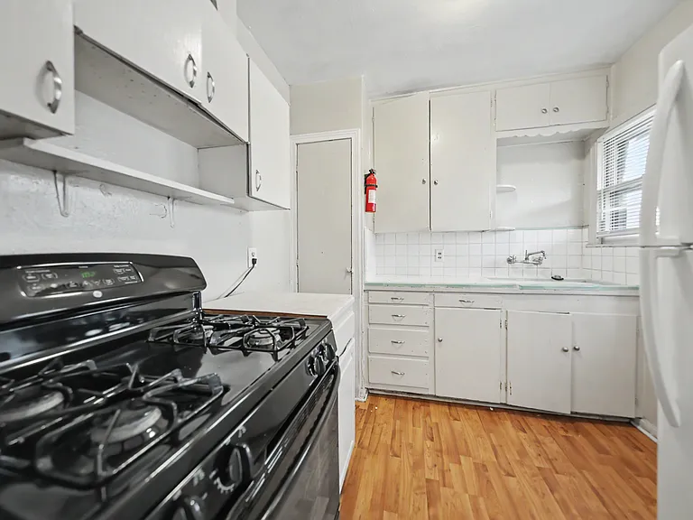 1502 S 7th St — Photo 15