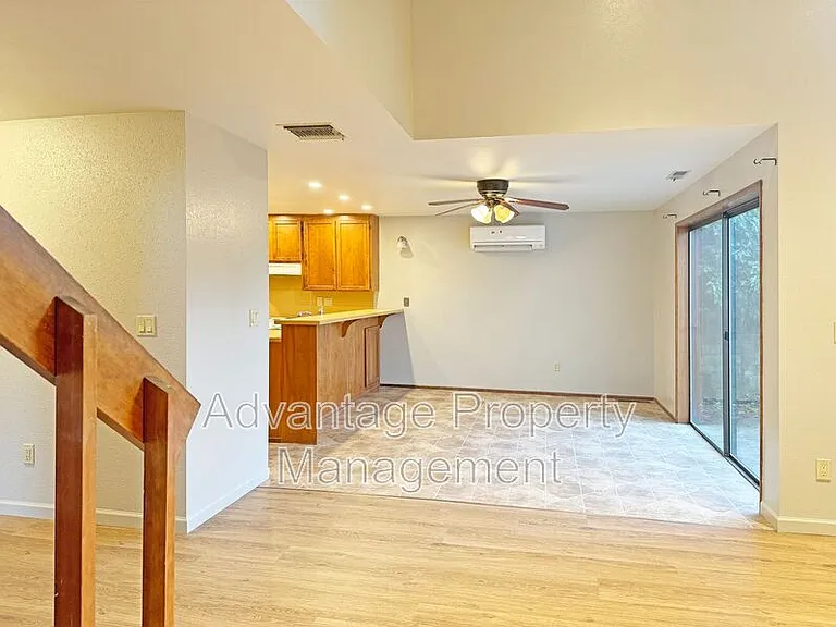 3275 NW Twinberry St #TWIN3275 — Photo 8