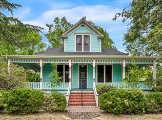 7446 Poplar Dr, Forestville, CA 95436