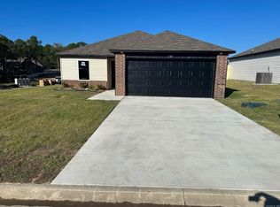 1383 Meadows Dr, Benton, AR 72019