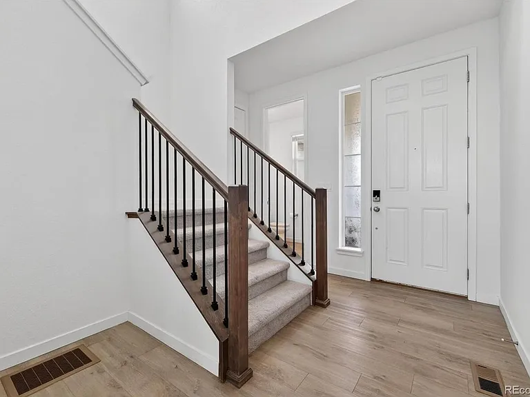 11029 Ursula St — Photo 17