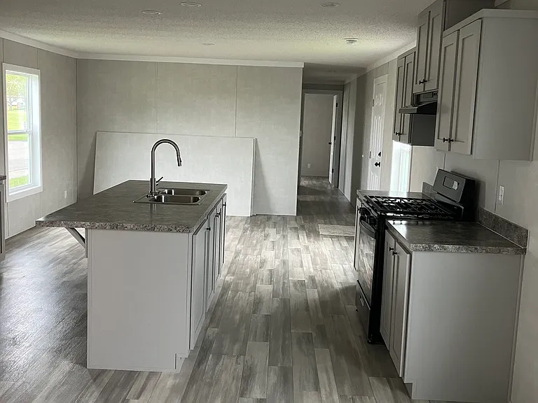205 W Marshall St #489 — Photo 2