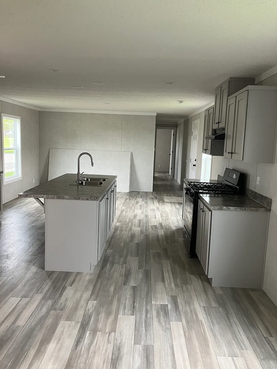 Building Photo - 205 W Marshall St #489