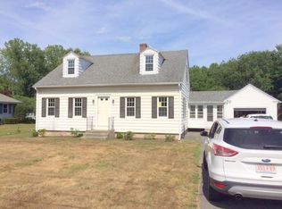 21 Meadow St, Hadley, MA 01035