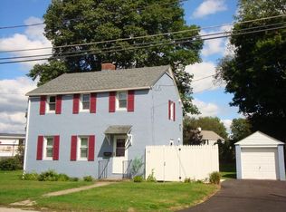 11 Cedar St, Southbridge, MA 01550