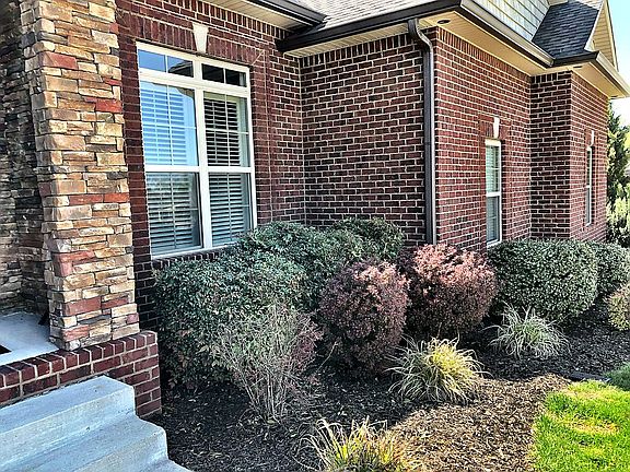 5th image of 1970 Winsome Ln