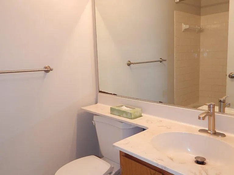 17 Juliet Ln #303 — Photo 26