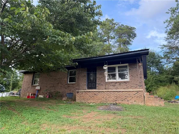 1018 Scott Brown Rd SE, Fairmount, GA 30139