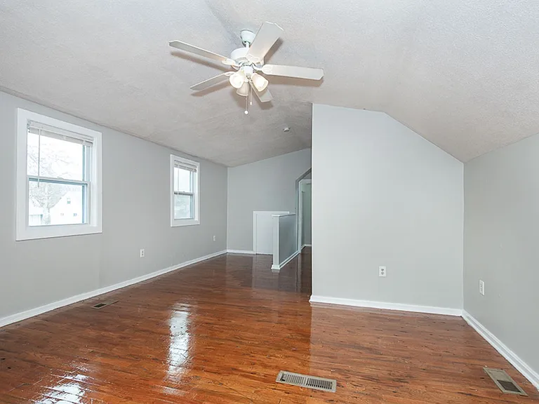 12912 Silver Rd — Photo 11