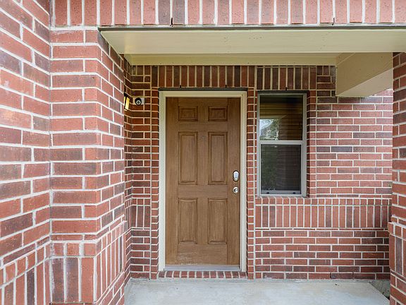 2nd image of 22523 Lavender Knoll Ln