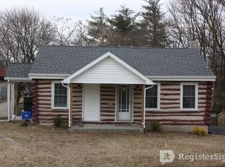 305 Beck Mill Rd, Hanover, PA 17331