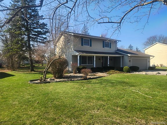 3rd image of 6103 Trenton Dr