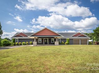 59 Hennessee St, Morganton, NC 28655