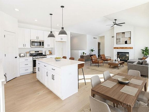 4th image of 1739 East Kyle Circle