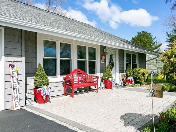 3rd image of 38 American Ave