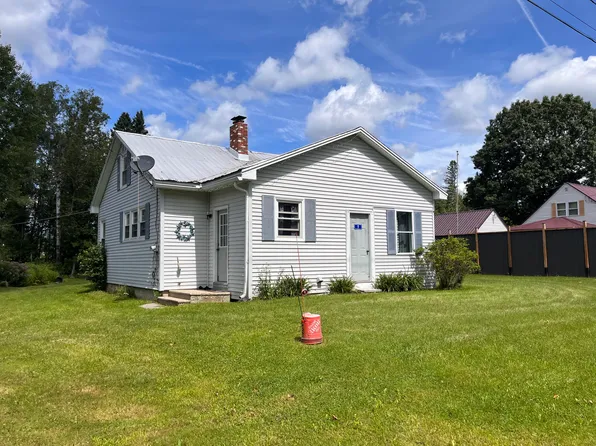 9 Katahdin Street, Stacyville, ME 04777
