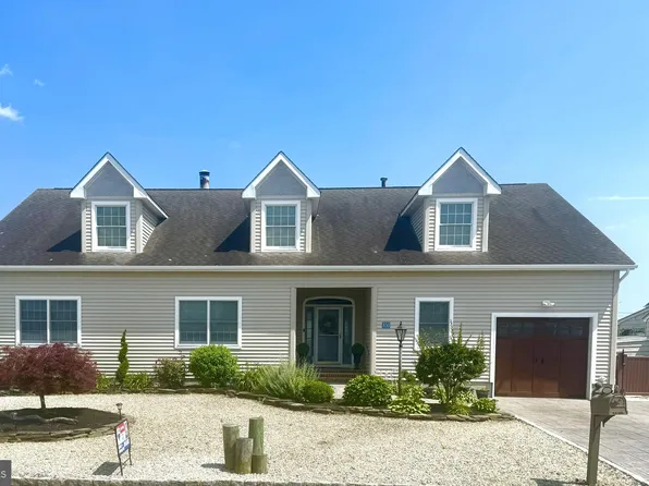 830 Forepeak Dr, Forked River, NJ 08731