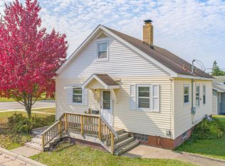 745 E James St, Ely, MN 55731