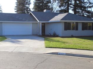 2935 N Central Ct, Visalia, CA 93291