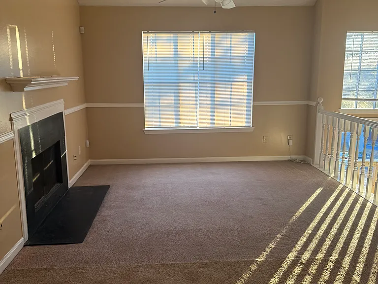 3272 Landgraf Close — Photo 8