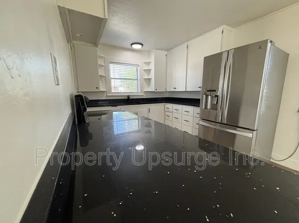 20028 Loop St #20020, Anderson, CA 96007