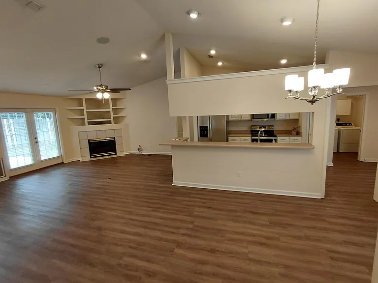 1308 Fern Hill Ct — Photo 5