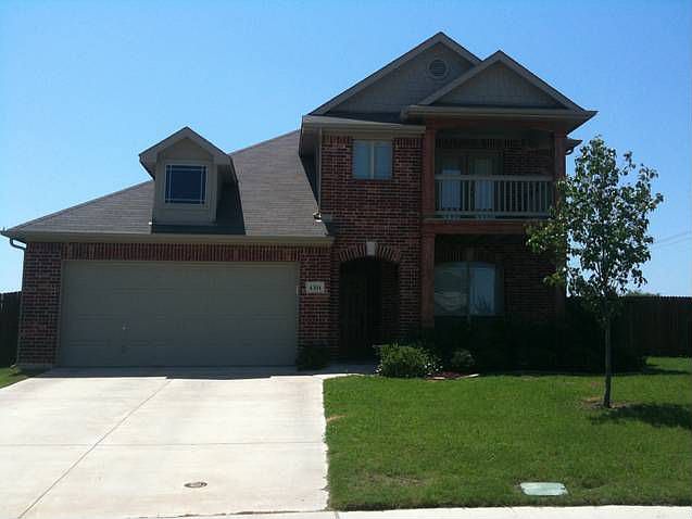 1st image of 4304 Meadow Bend Ct