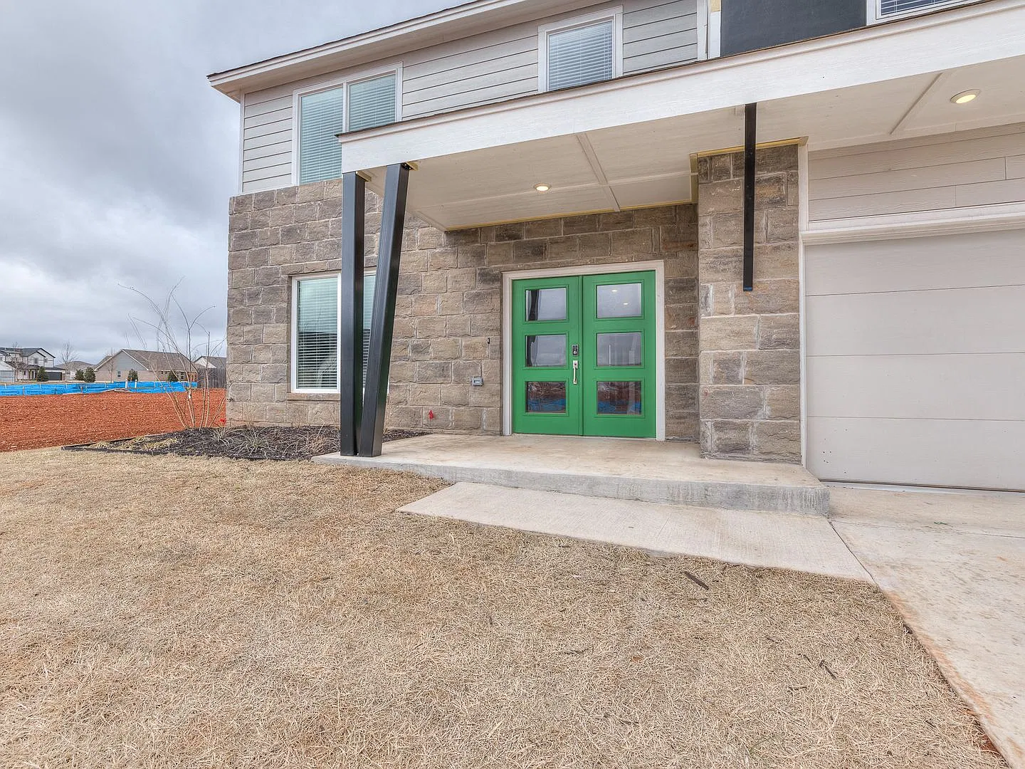 15205 Jasper — Photo 2