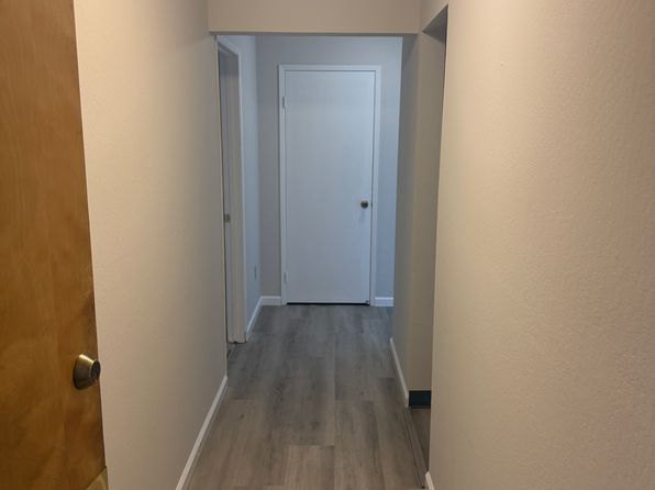 401 Stannage Ave APT 10