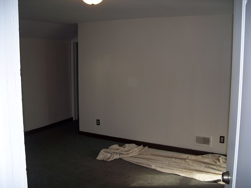 2nd image of 519 W Dominick St APT 3
