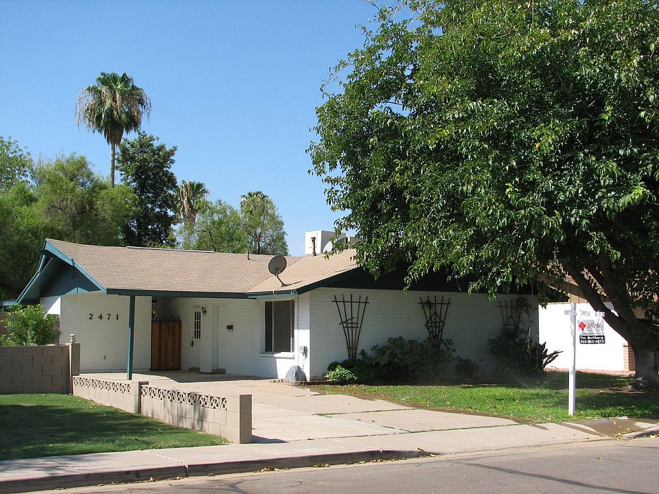 Front of House - great neighborhood
