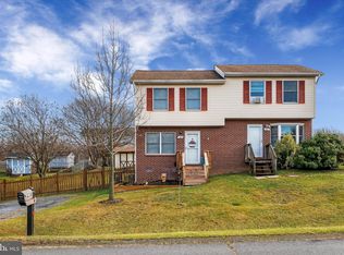 106 Lakeridge Dr, Stephens City, VA 22655
