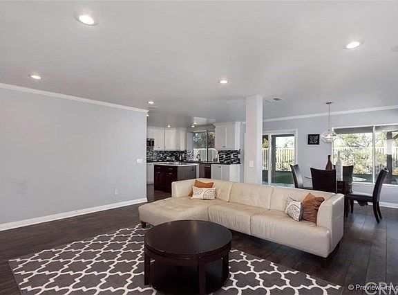 3rd image of 4191 Mount Cantara Cir