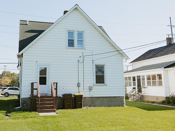 4th image of 1218 Jackson Ave