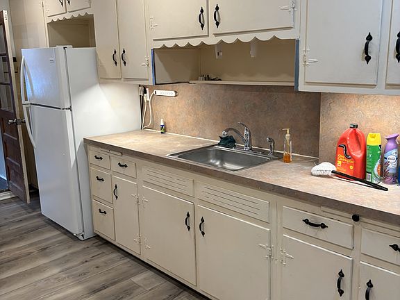 Kitchen counter