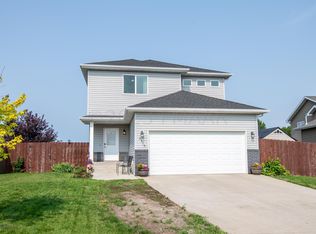 3113 24th St S, Moorhead, MN 56560