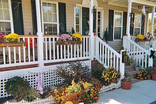 Front Porch, room for rocker