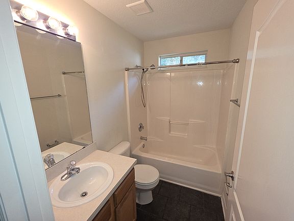 5th image of 1713 Austin Ln