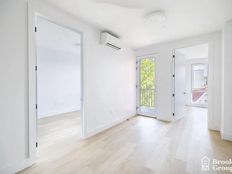 3308 Glenwood Rd #18 — Photo 5