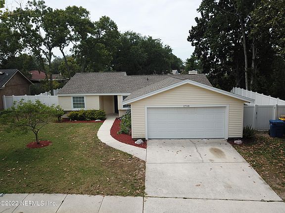 2nd image of 2748 Moorsfield Ln