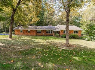 2 Valley Trl, Eureka, MO 63025