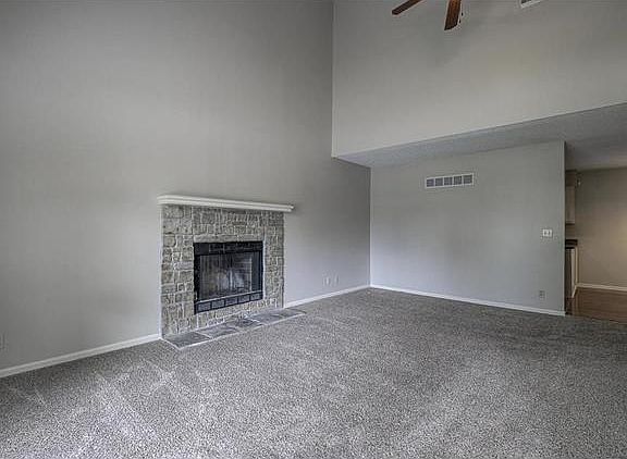 3rd image of 8010 W 150th St