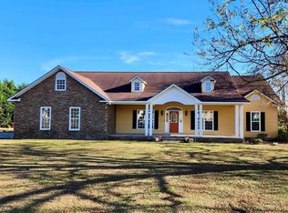 117 Crescent Ct, Fitzgerald, GA 31750