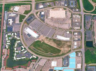 601 Lakehurst Rd, Waukegan, IL 60085