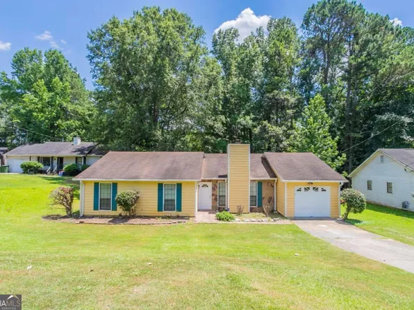 424 Sir Winston Ct, Jonesboro, GA 30238