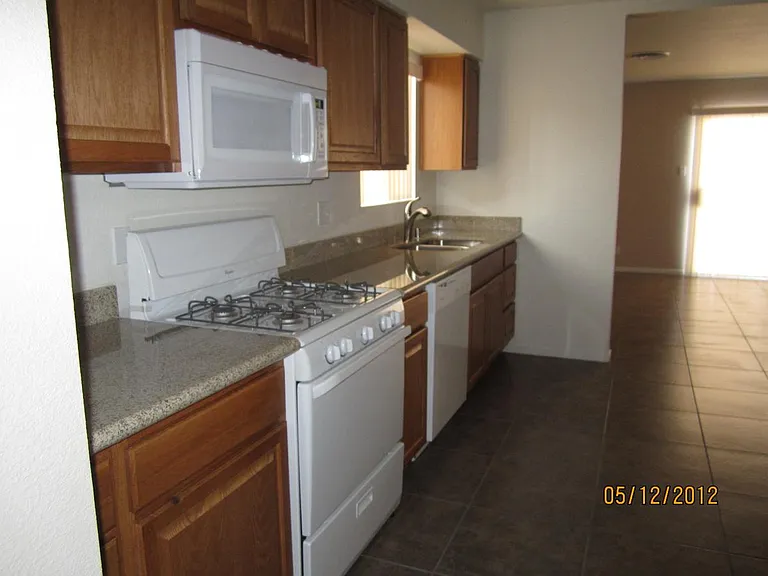 4162 Canal St — Photo 6
