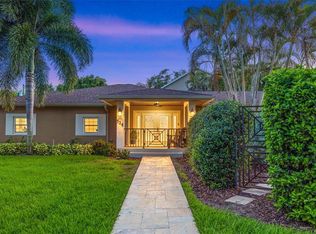 134 Riviera Way NE, Saint Petersburg, FL 33704