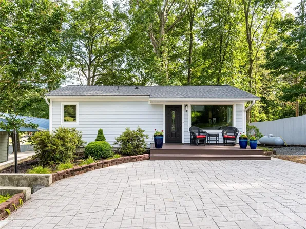 10 Freno Dr, Asheville, NC 28803